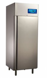 Шафа холодильна CCR 700P